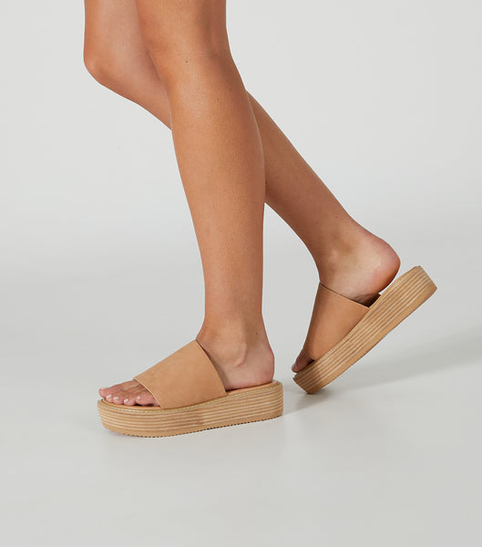 Sandalias de Diapositivas Tony Bianco Elke Caramel 4.5cm Beige | AARDF31578